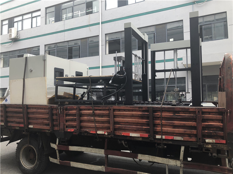 雙工位嬰兒車動(dòng)態(tài)耐用性試驗(yàn)機(jī)交付給蘇州凱迪卡夫 雙工位嬰兒車動(dòng)態(tài)耐用性試驗(yàn)機(jī)交付給蘇州凱迪卡夫